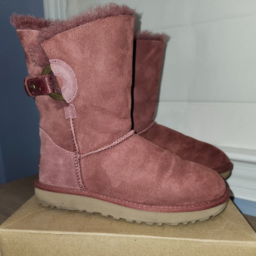 UGG Nash Burgundy Women's Boots, Size 7 with box, EUC!